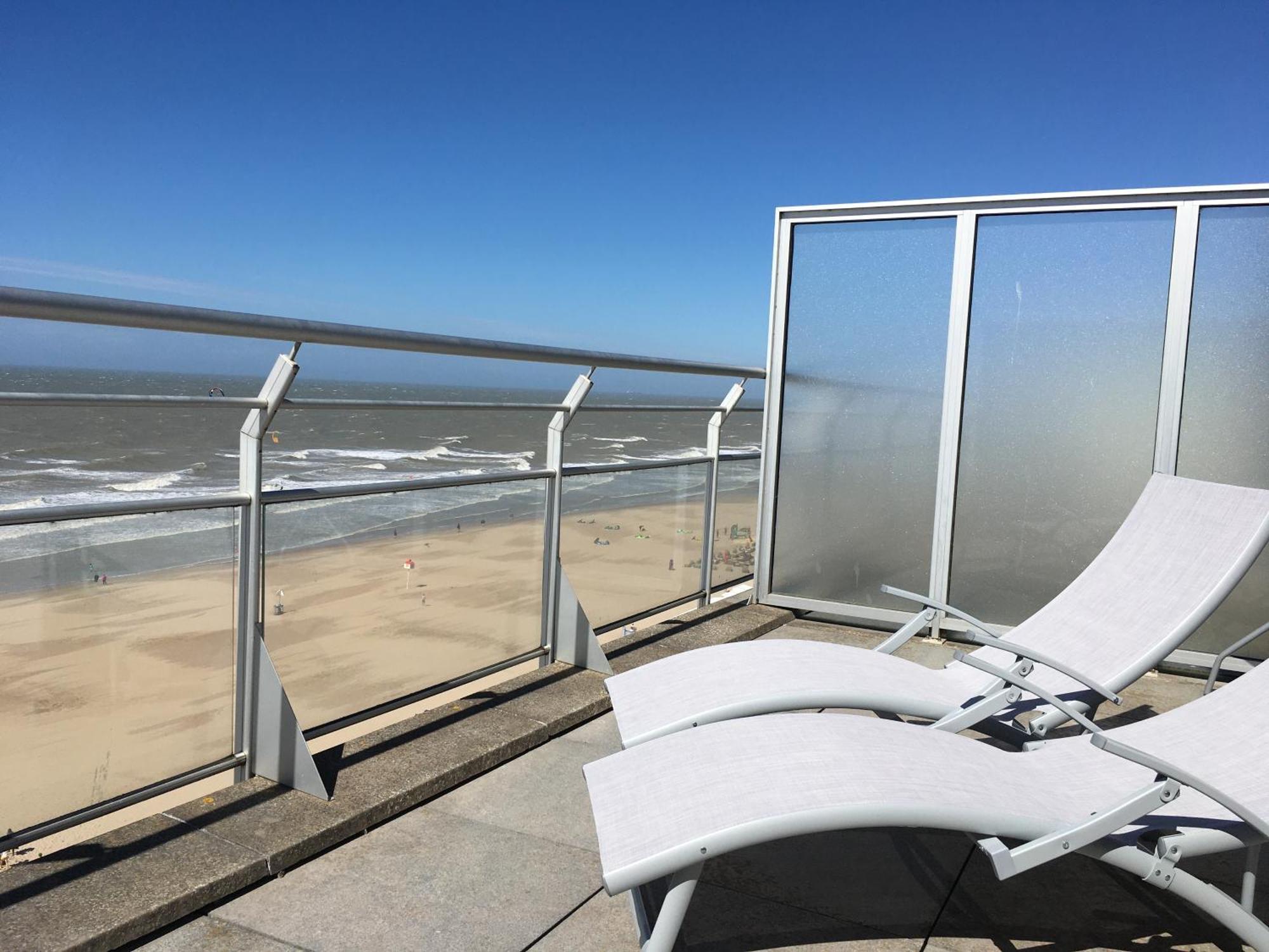 Apartament Penthouse On The Belgian Coast With Sea & Landscape Views Wenduine Zewnętrze zdjęcie